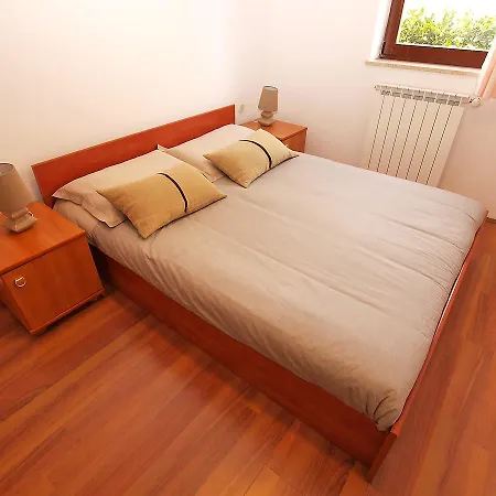 Dusanka 799 Apartment
