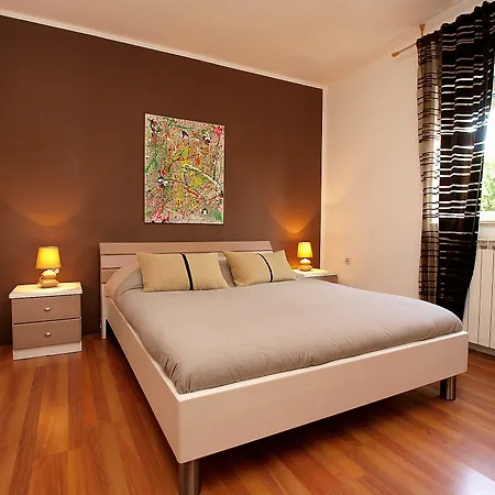 Dusanka 799 Apartment Fazana